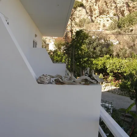 Athina Gasthof Archangelos (Rhodes)